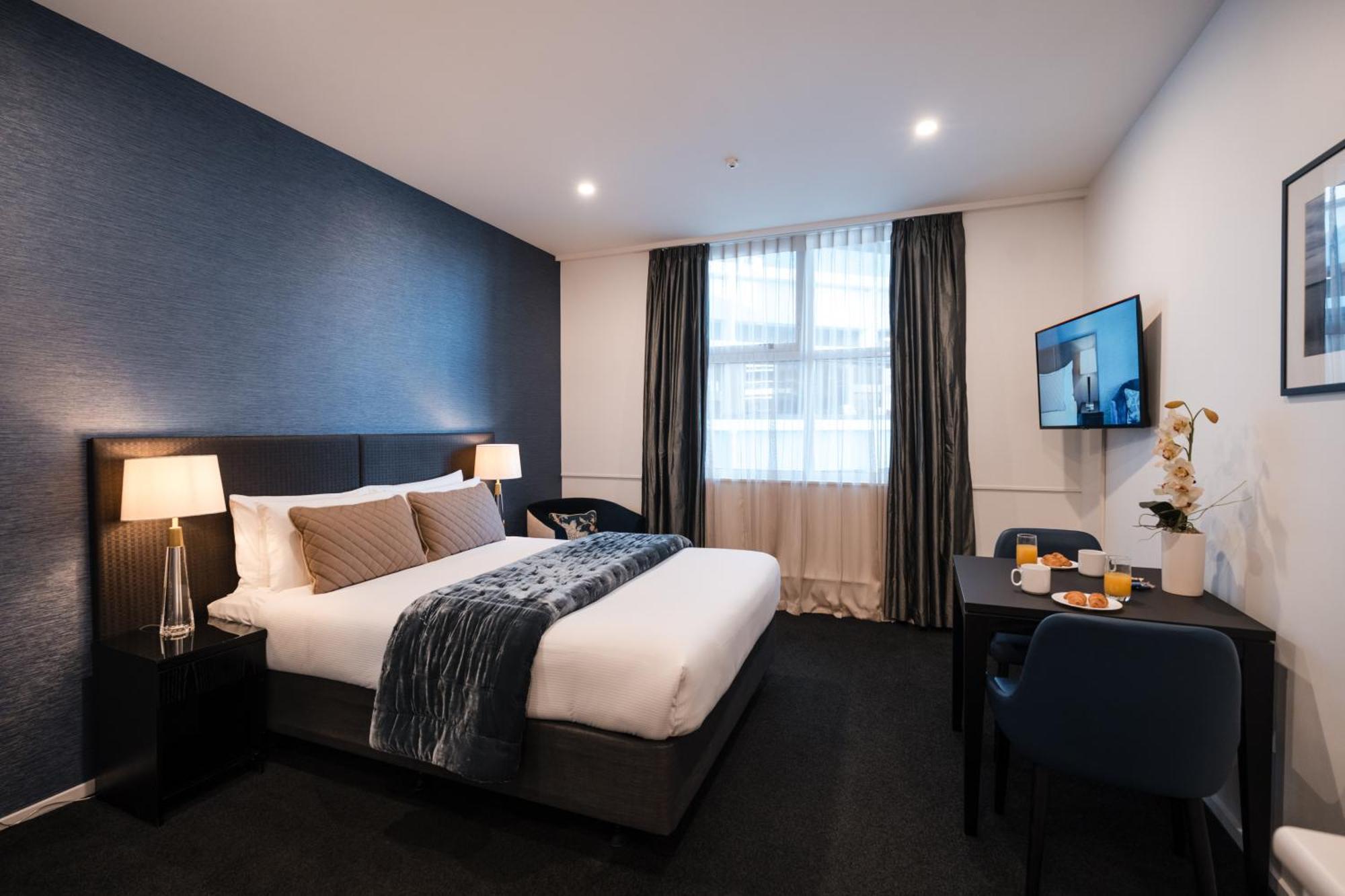 Hotel Room & Overnight Parking for one car,1697953835:JPEG