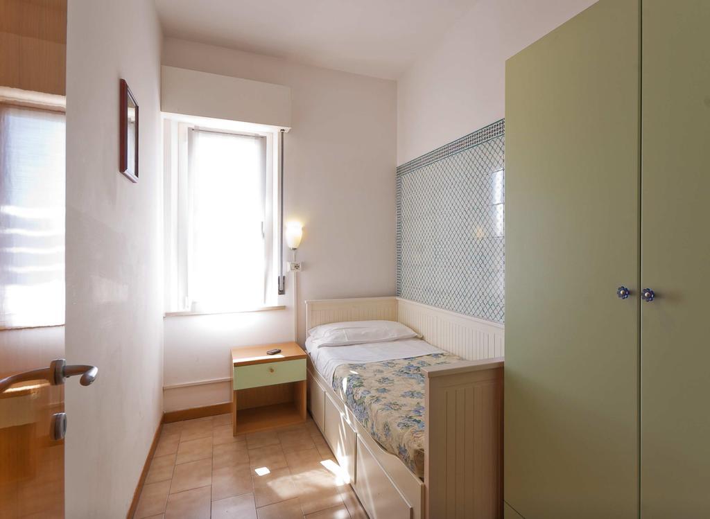 Suite with City View,170348445:JPEG