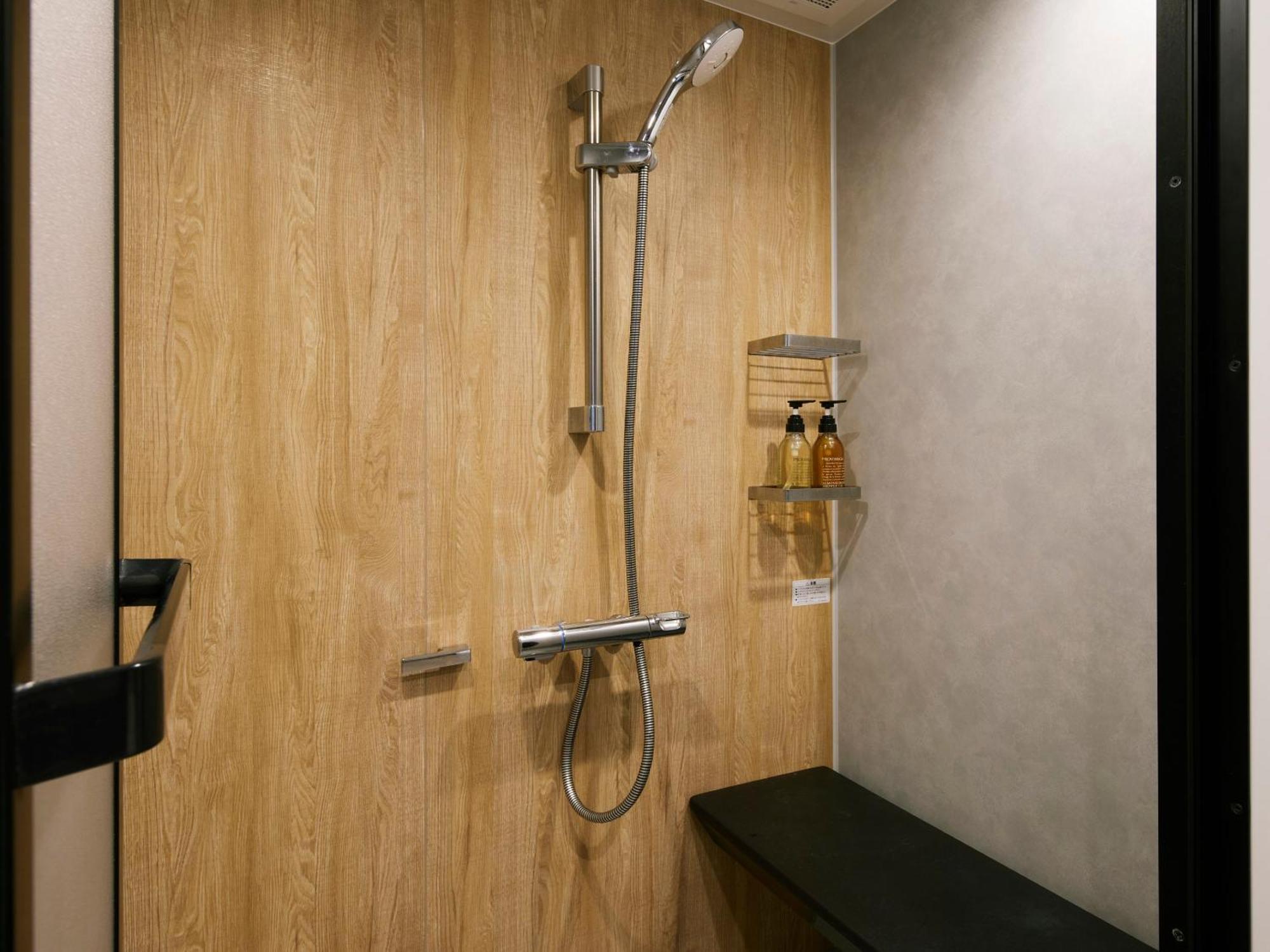 Standard Family Room,1707015161:JPEG