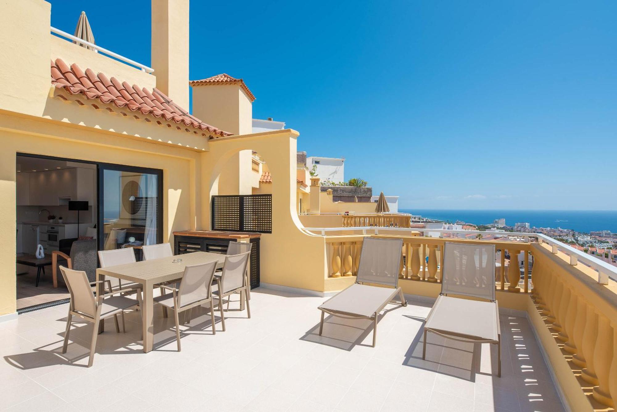 Two-Bedroom Superior Apartment with Ocean View