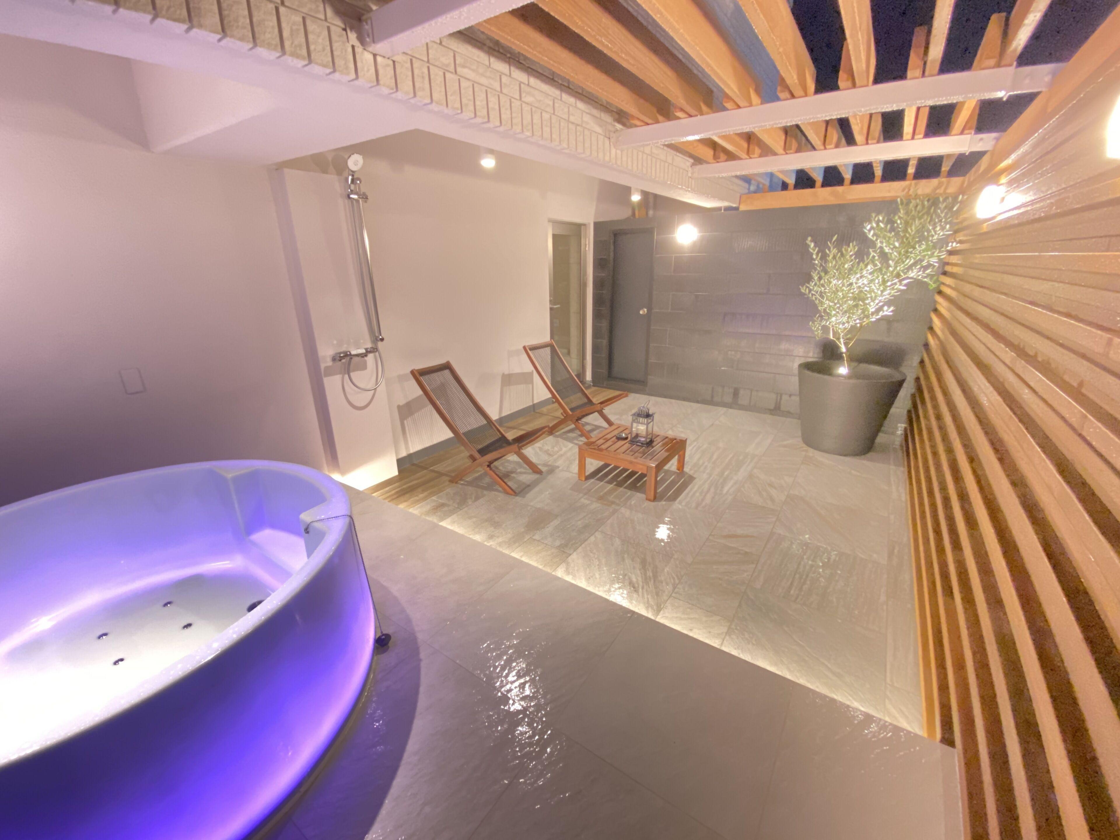 King Suite with Balcony