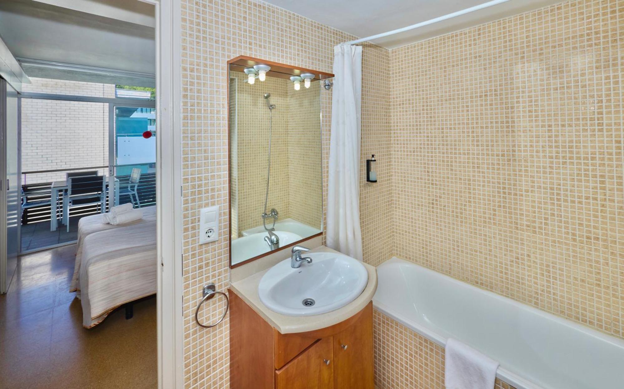 One-Bedroom Economy Apartment up to 10 years old