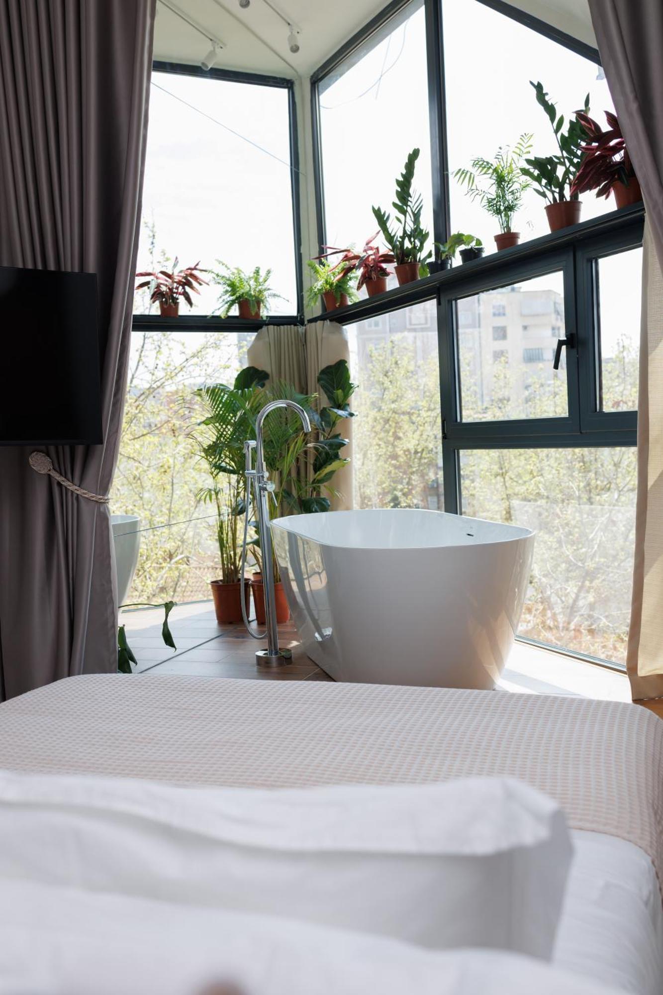 Basic Triple Room
