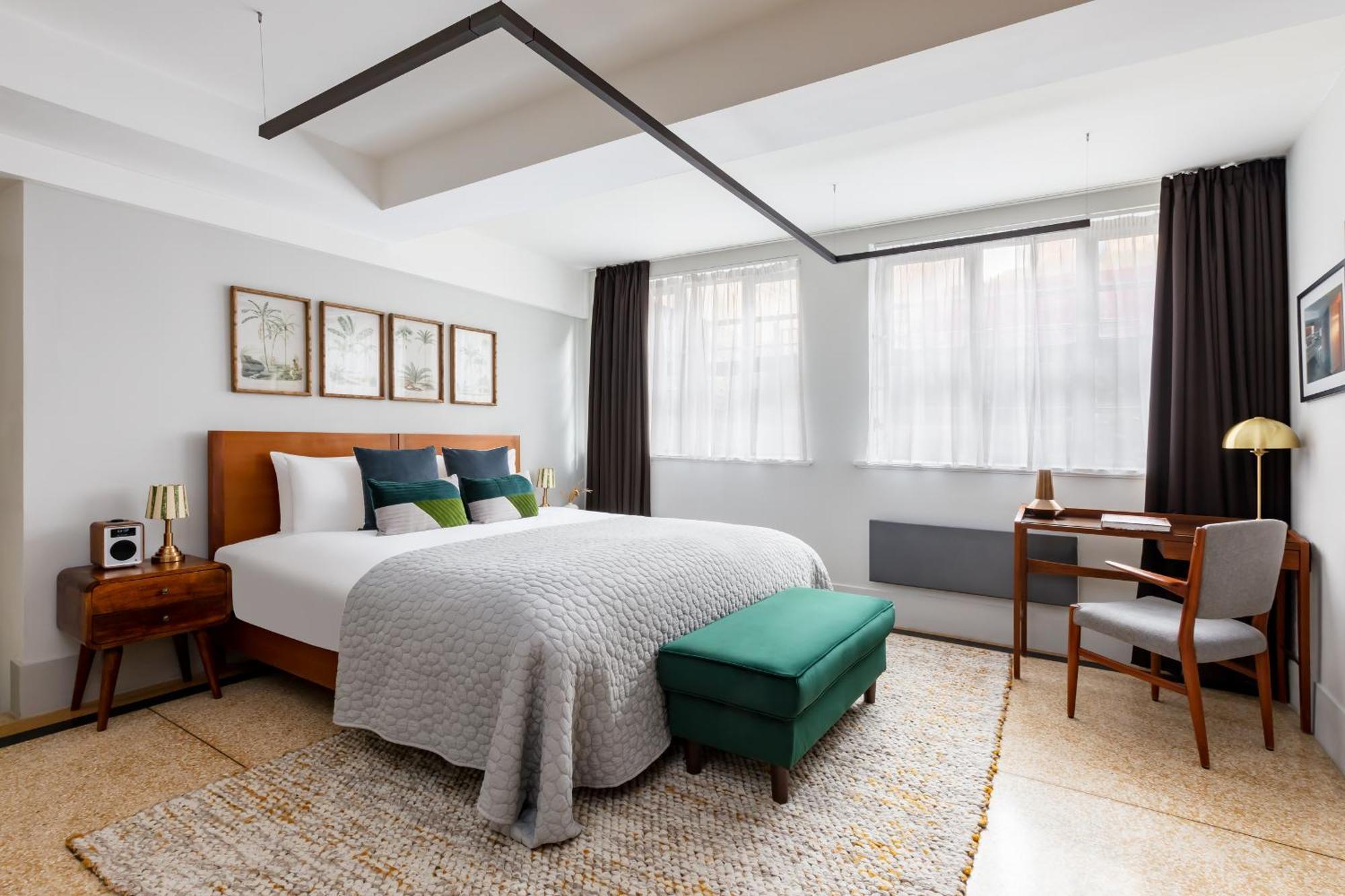 Quarto Duplo