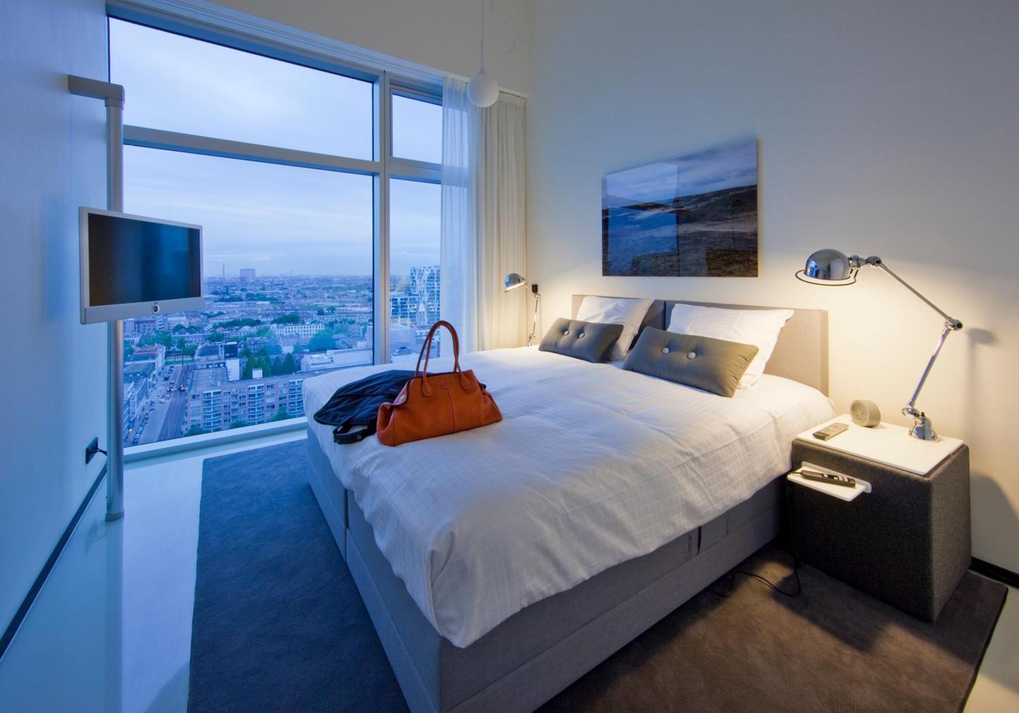 Large Penthouse,1742779500:JPEG