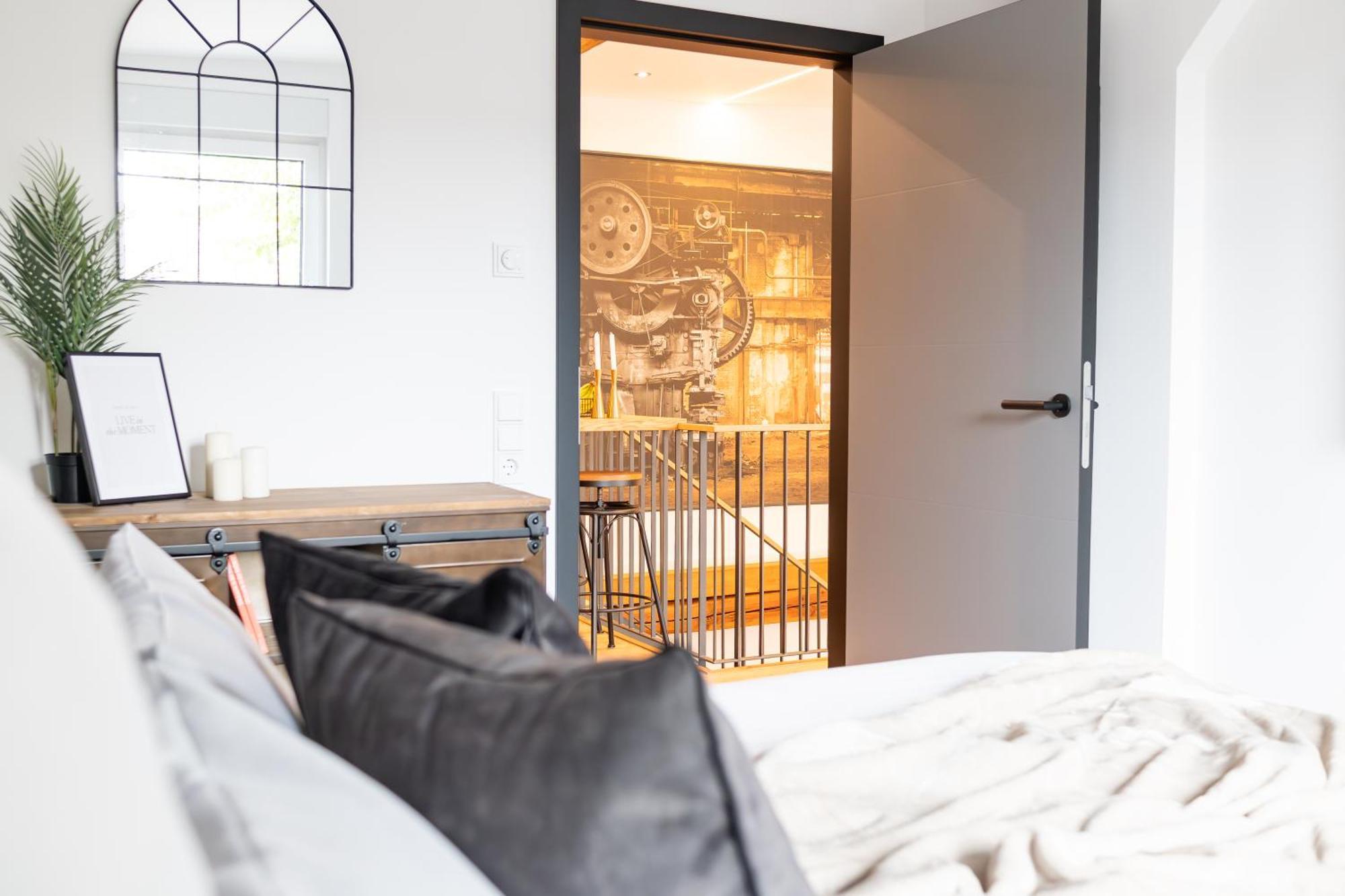 Two-Bedroom Loft Apartment,1744869871:JPEG