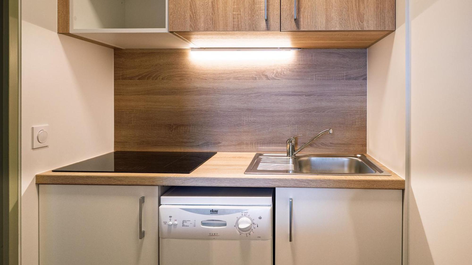 One-Bedroom Apartment (6 Adults)