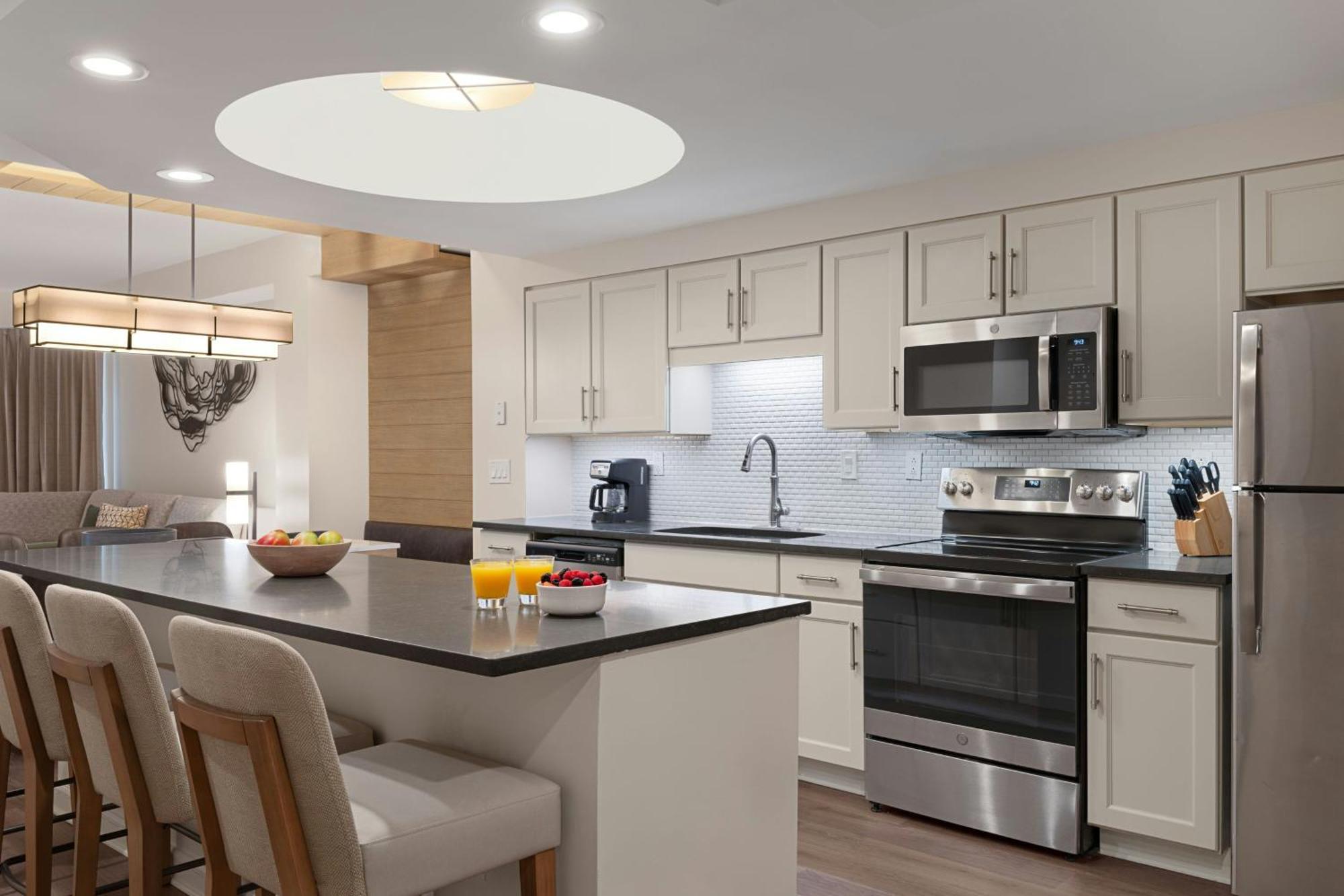 Three-Bedroom Villa with Balcony, and Roll-in Shower - Mobility Accessible,1756438525:JPEG