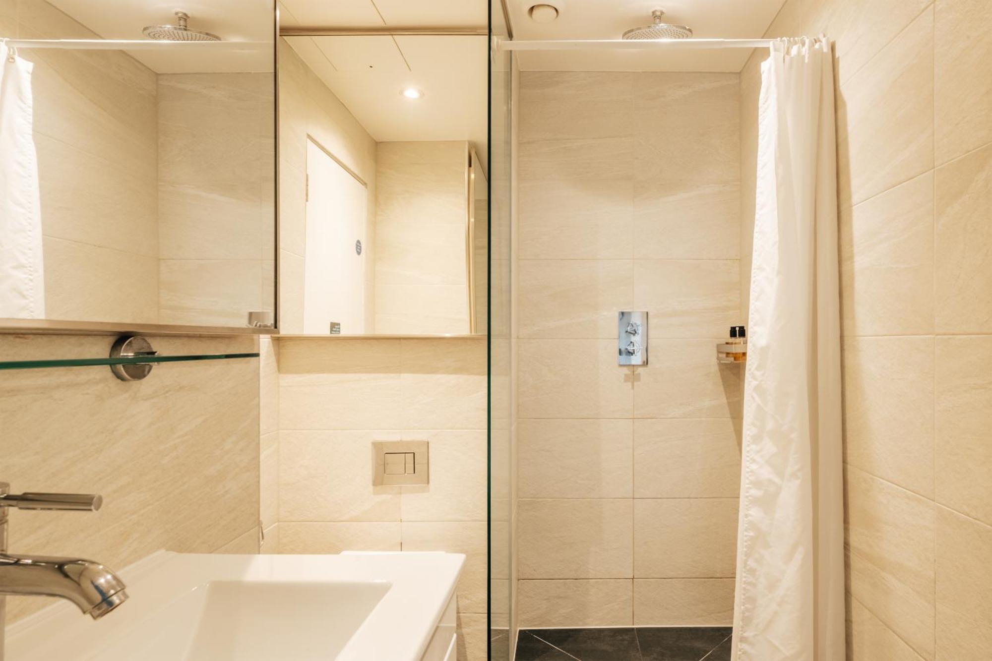Studio Apartment Lower Ground