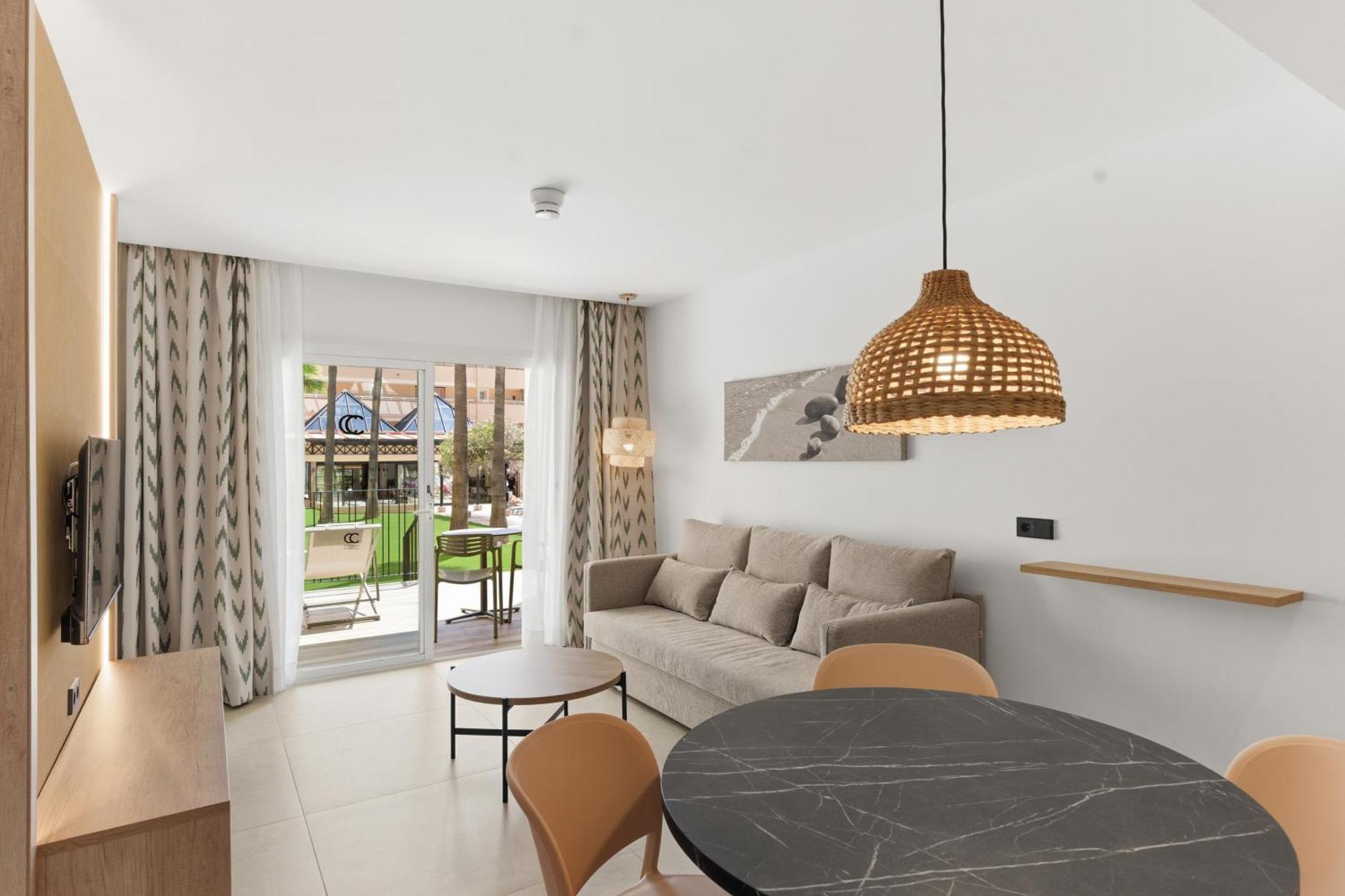 One-Bedroom Apartment - Ground Floor with Terrace