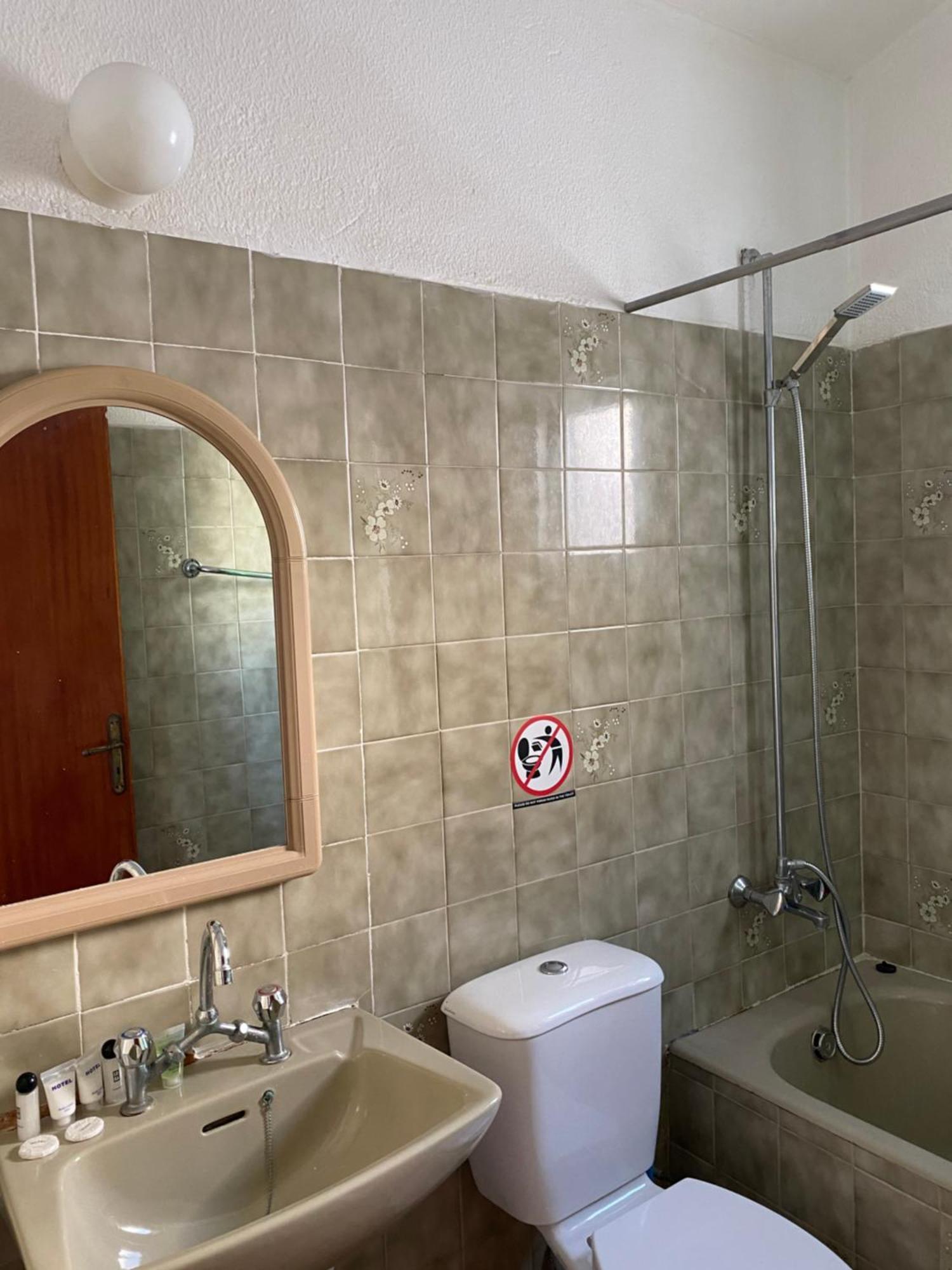 Economy Twin Room