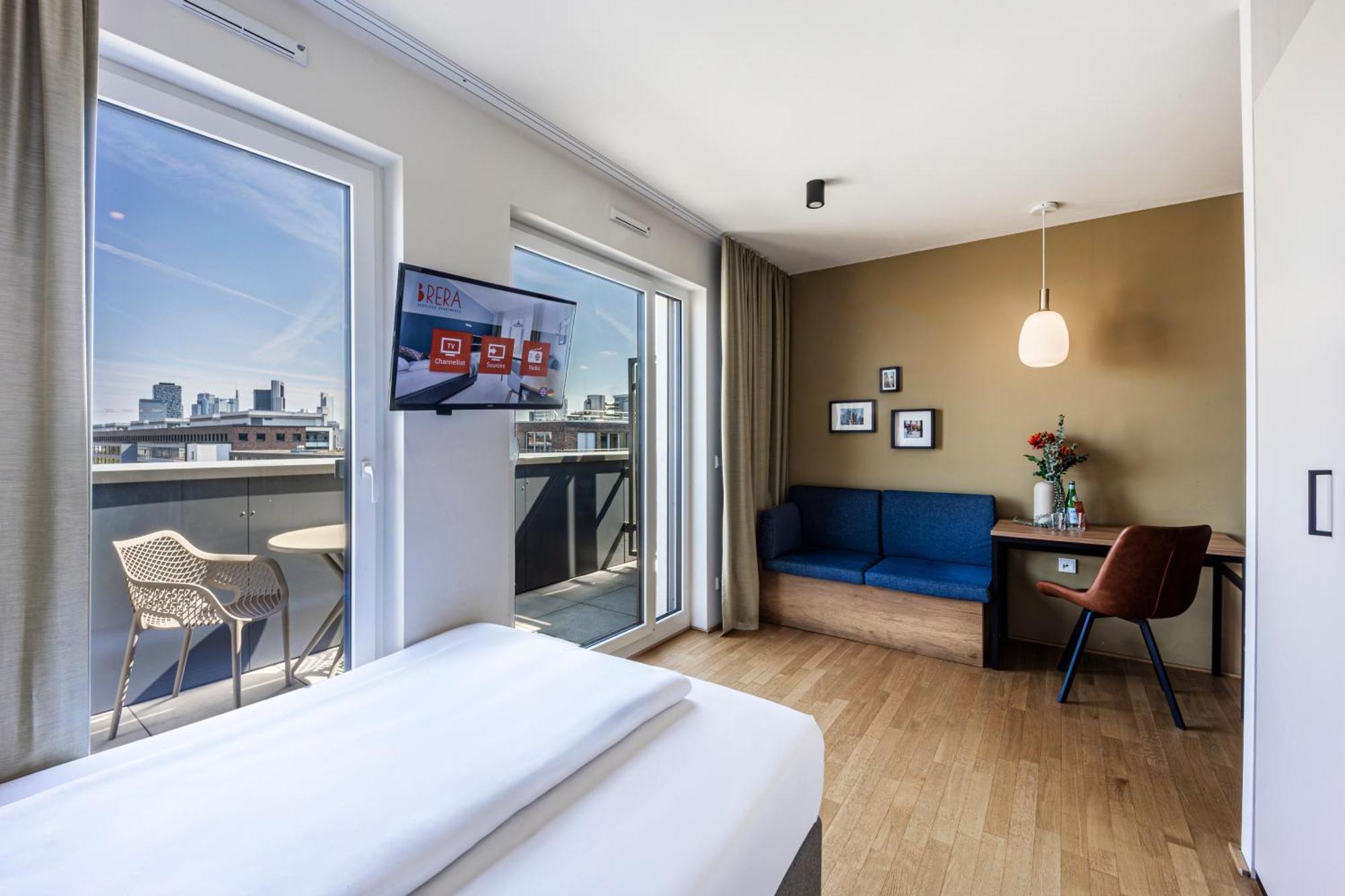 Apartment S Queen bed terrace