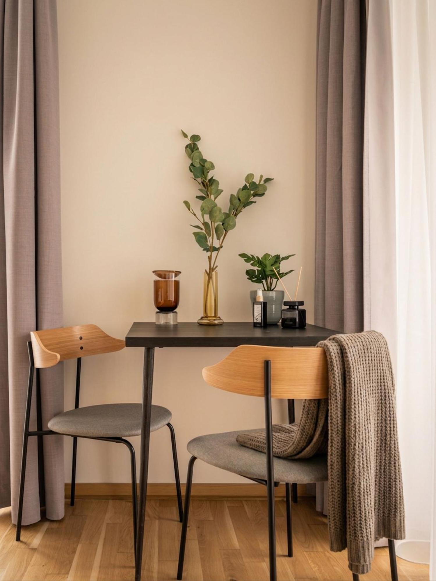 Suite L loggia street view