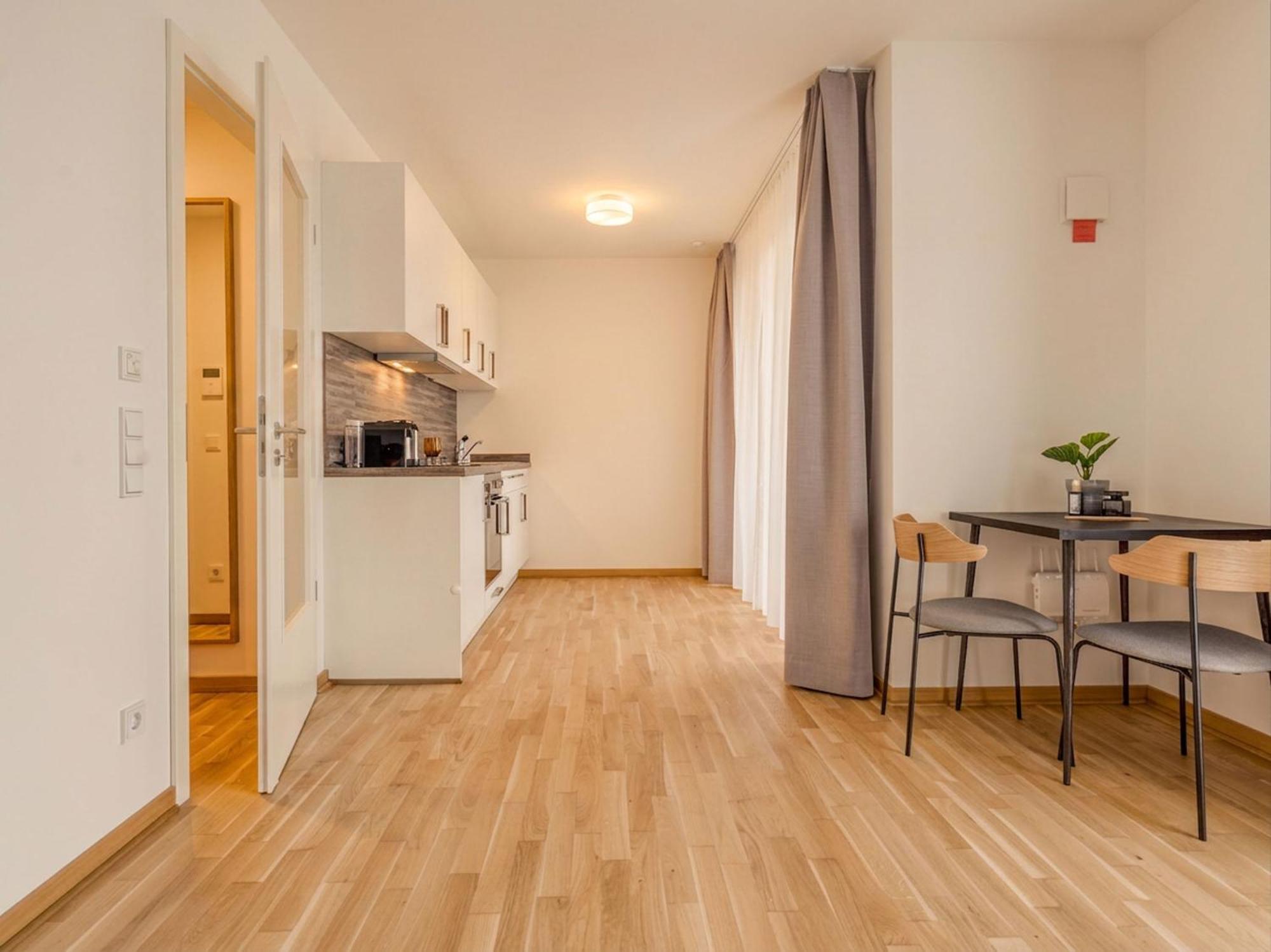 Suite L loggia street view