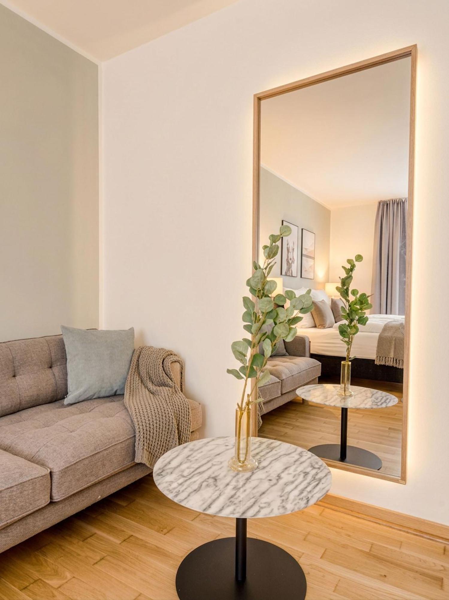Suite L sofa bed terrace & courtyard view