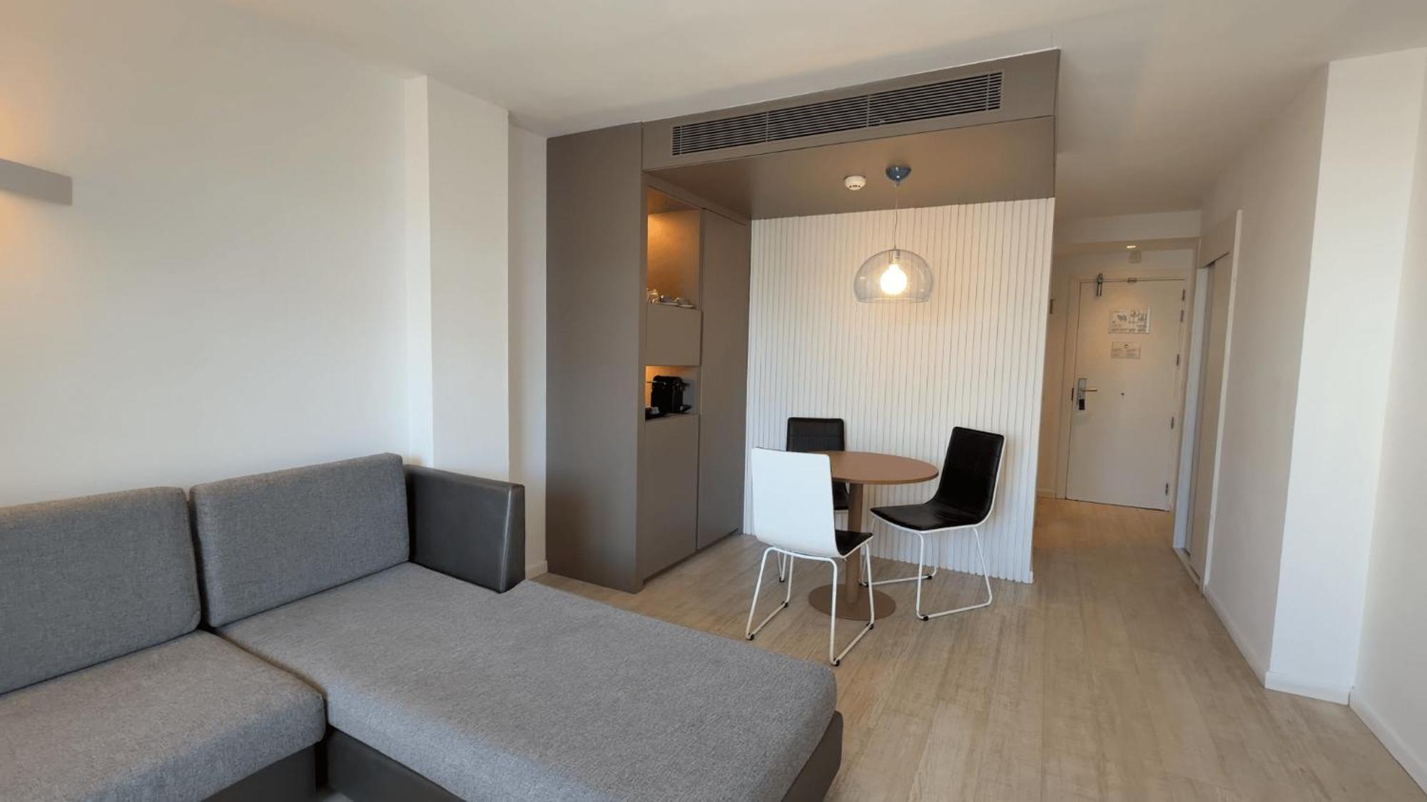 One-Bedroom Suite