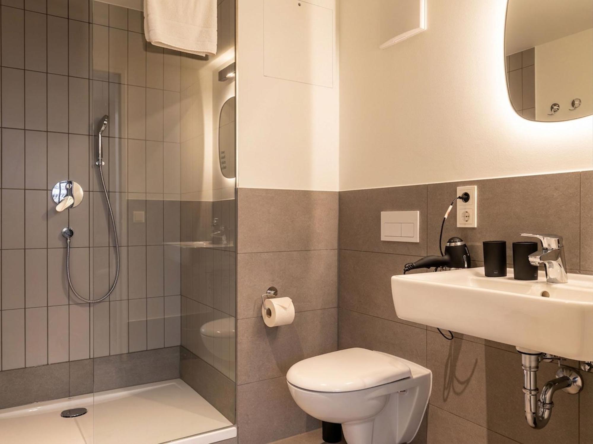 Single Suite