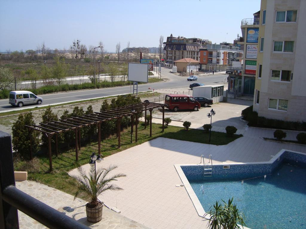 Appartamento con 2 Camere da Letto e Balcone