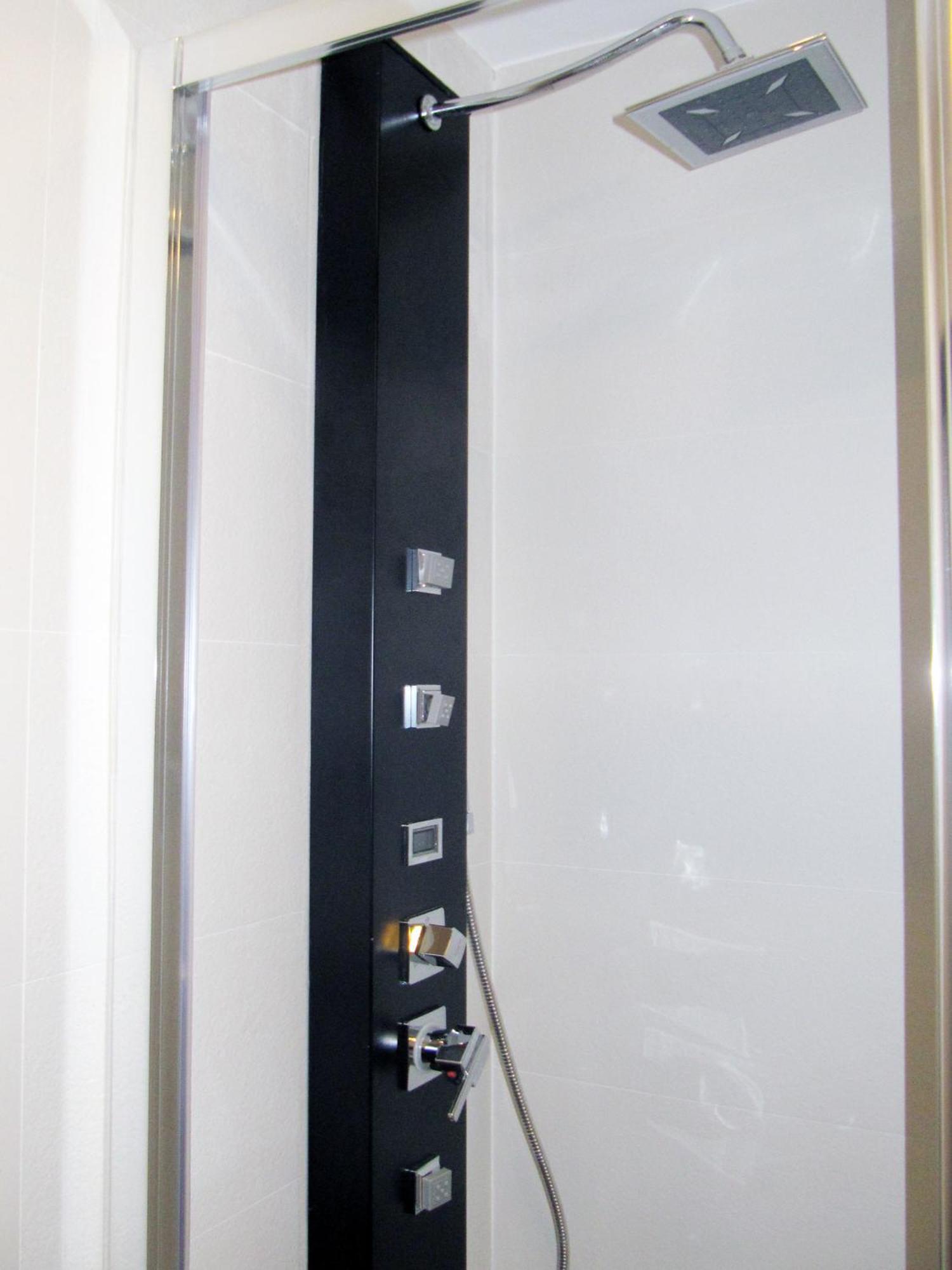 Standard Double Room,26457563:JPEG