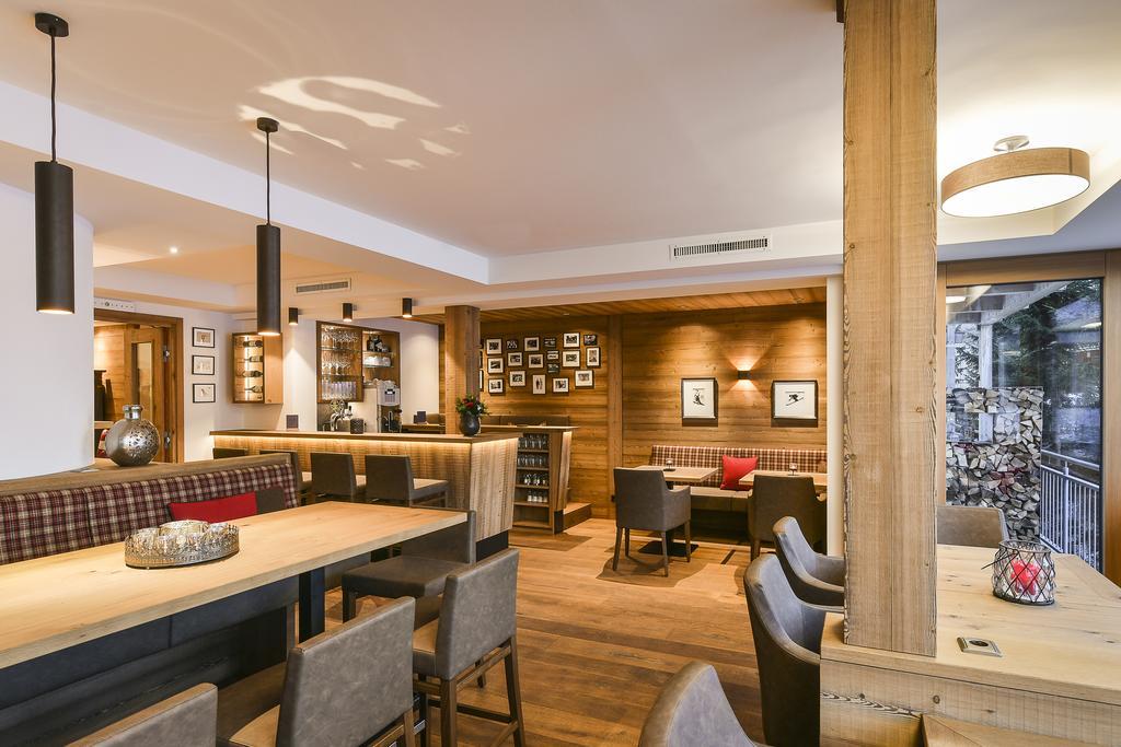 Standard Studio,1631553044:JPEG