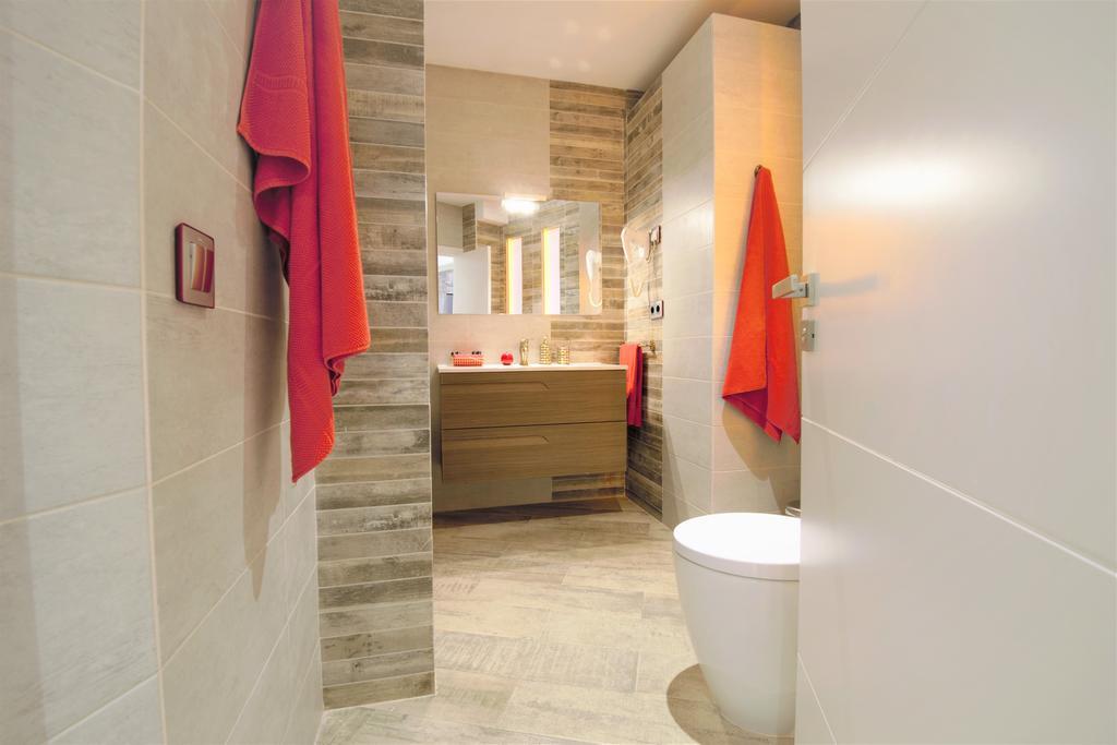 Superior One-Bedroom Apartment with Terrace