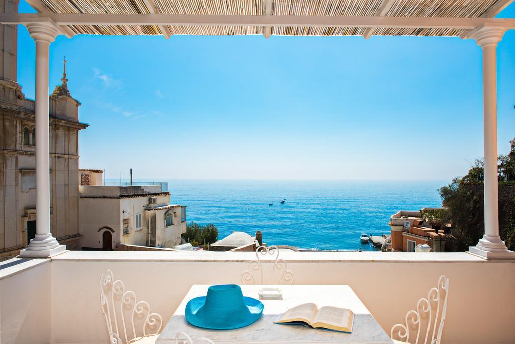 Ampio Monolocale Superior con Vista Mare