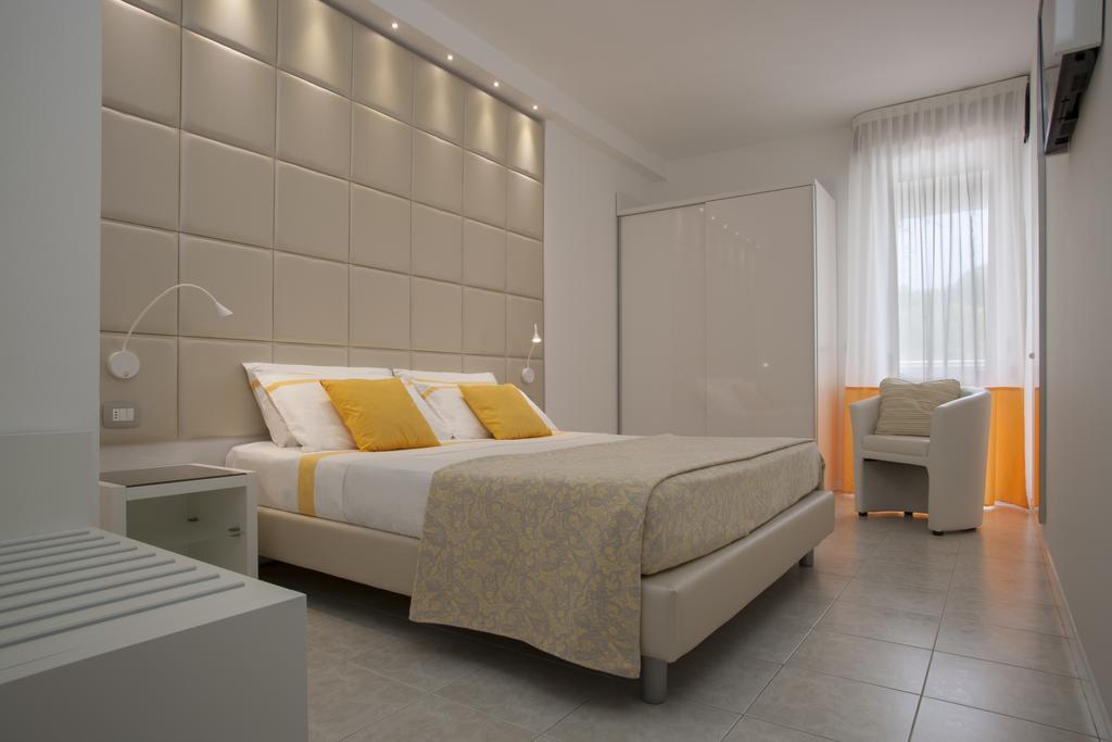 Apartment mit 1 Schlafzimmer (4 Erwachsene) - Poolseite