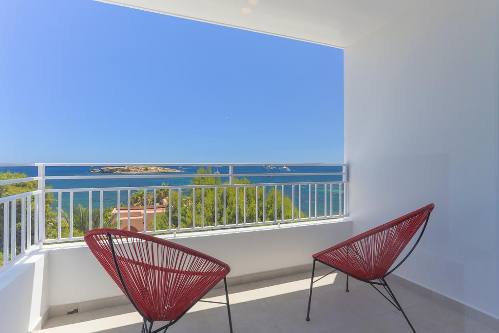 One-Bedroom Apartment Sea View