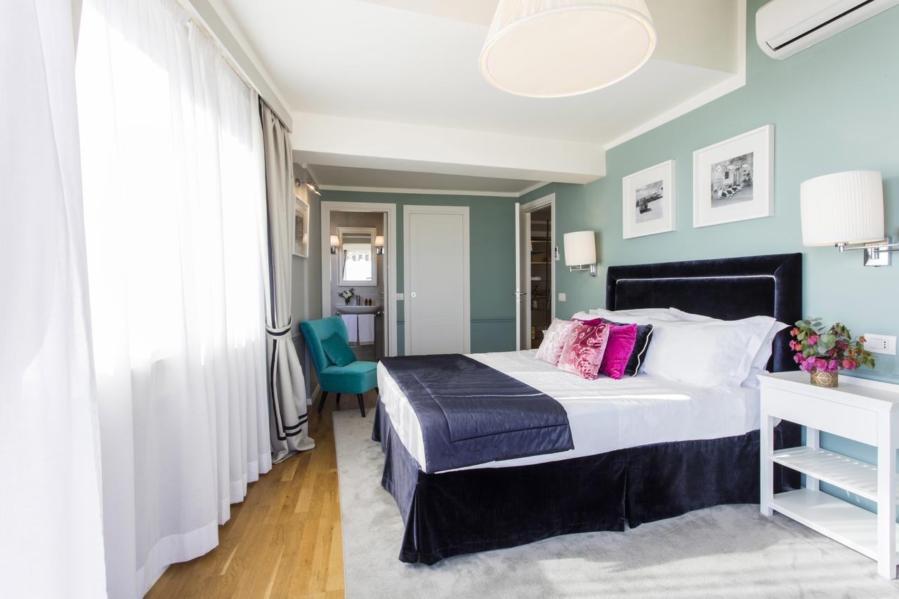 One Bedroom Apartment Penthouse Terrace Sea View