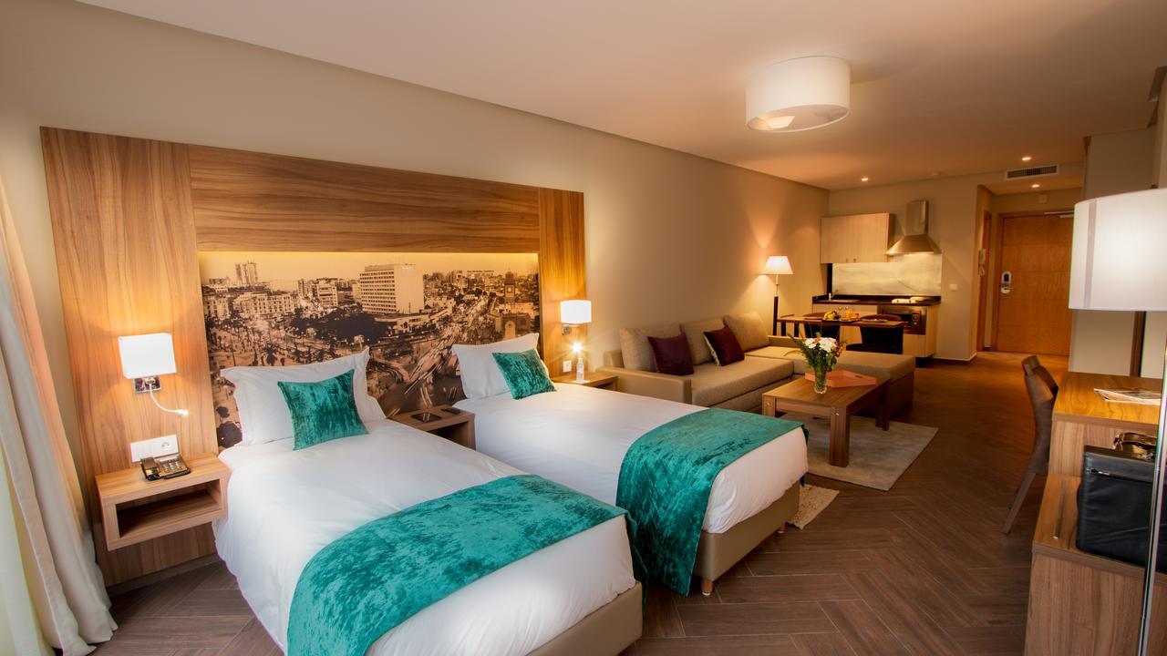 Silver Studio,526324188:JPEG