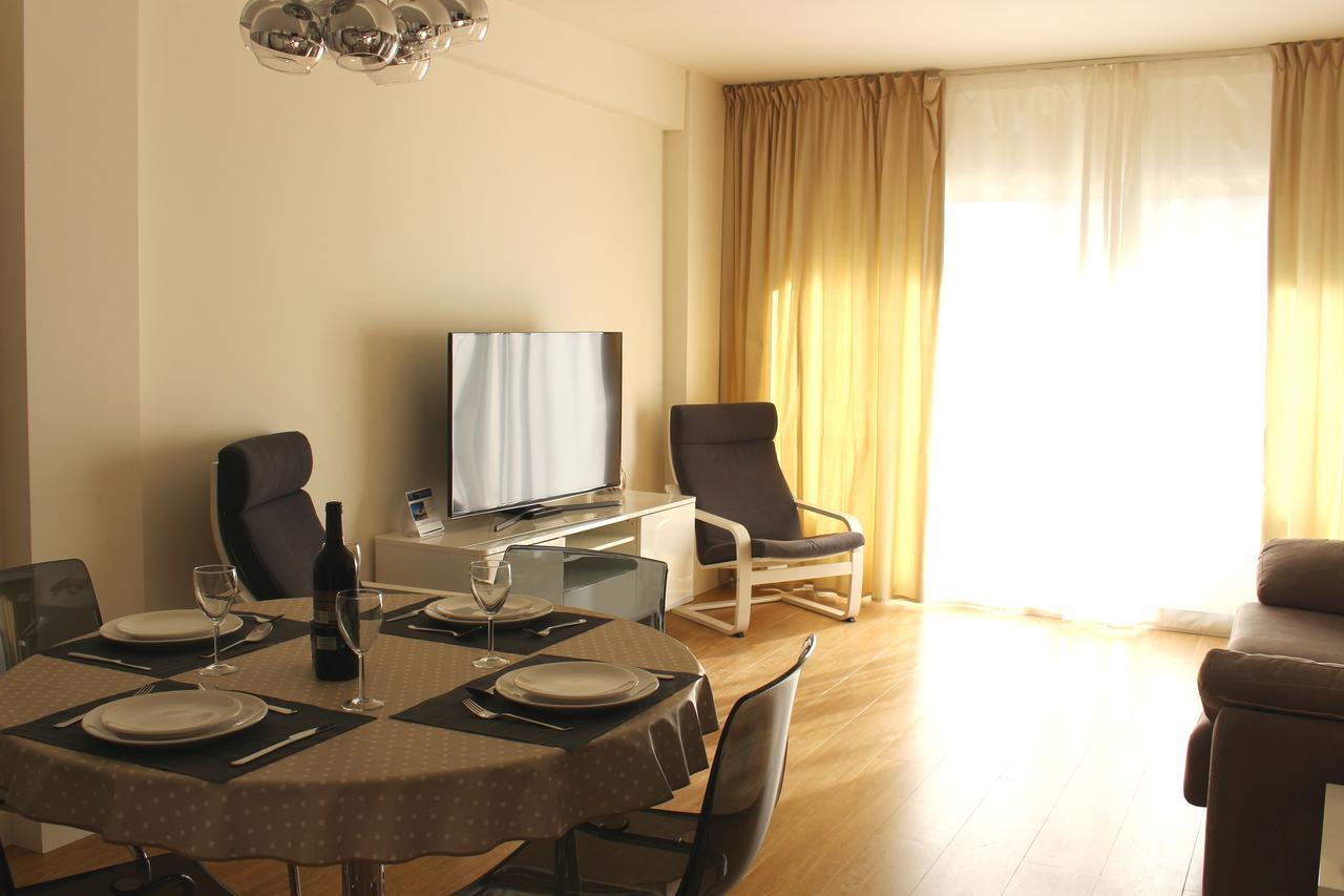 One Bedroom Apartment Sea View