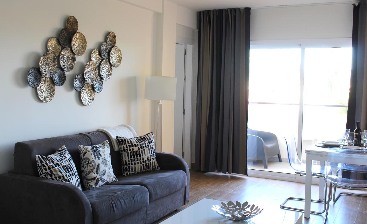 One Bedroom Apartment Sea View