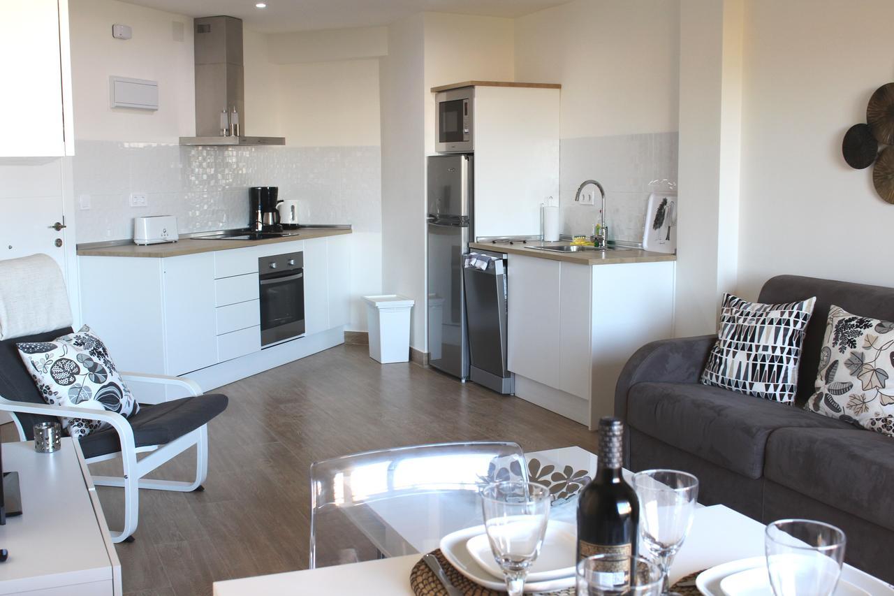 One Bedroom Apartment Sea View