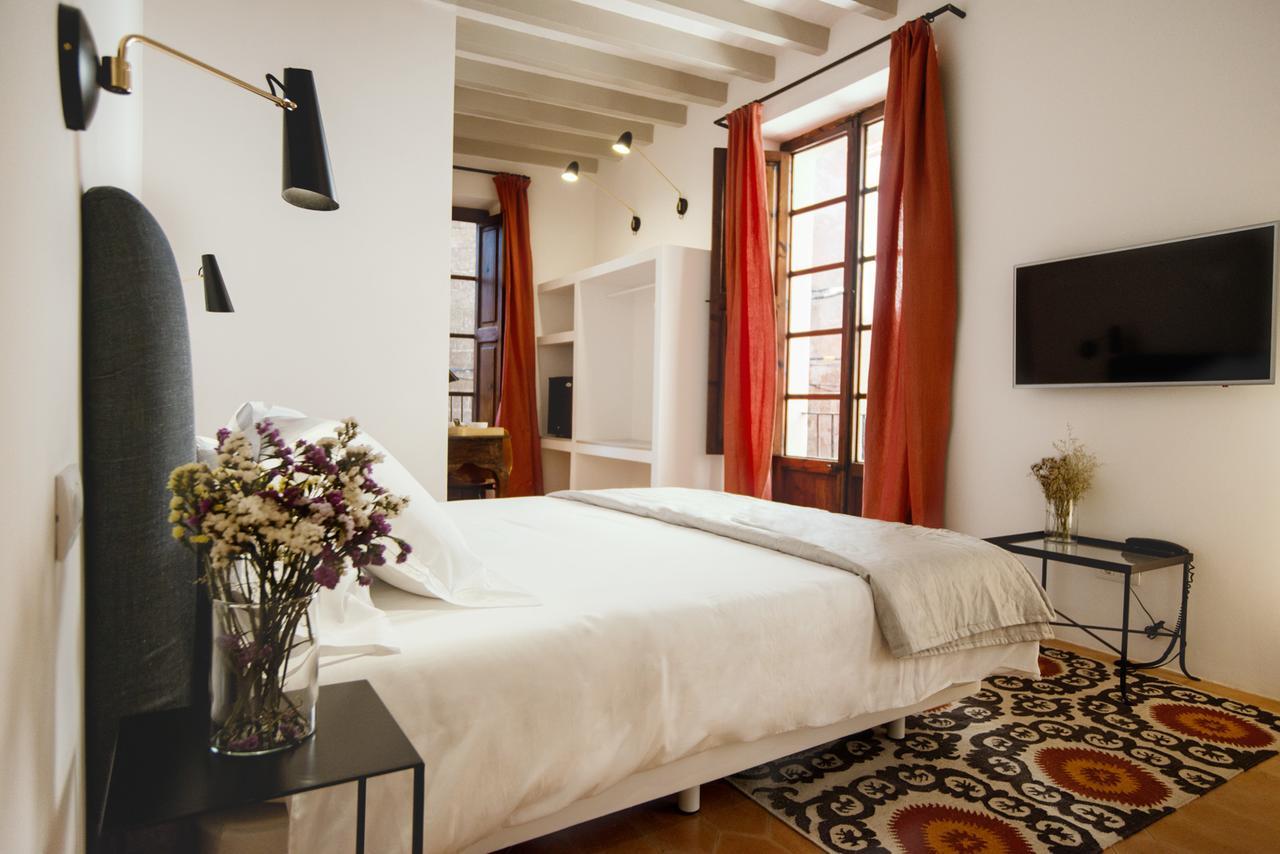 Deluxe Double Room with Bath,543129252:JPEG