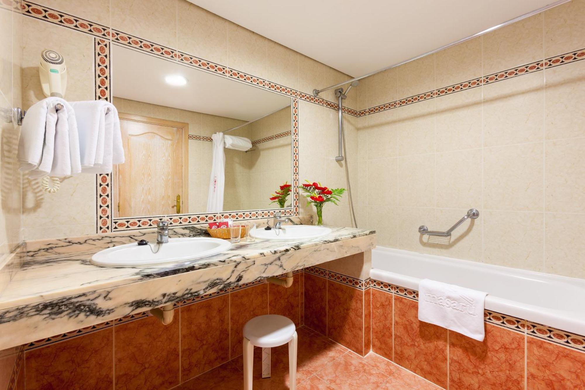 One-Bedroom Apartment with Balcony