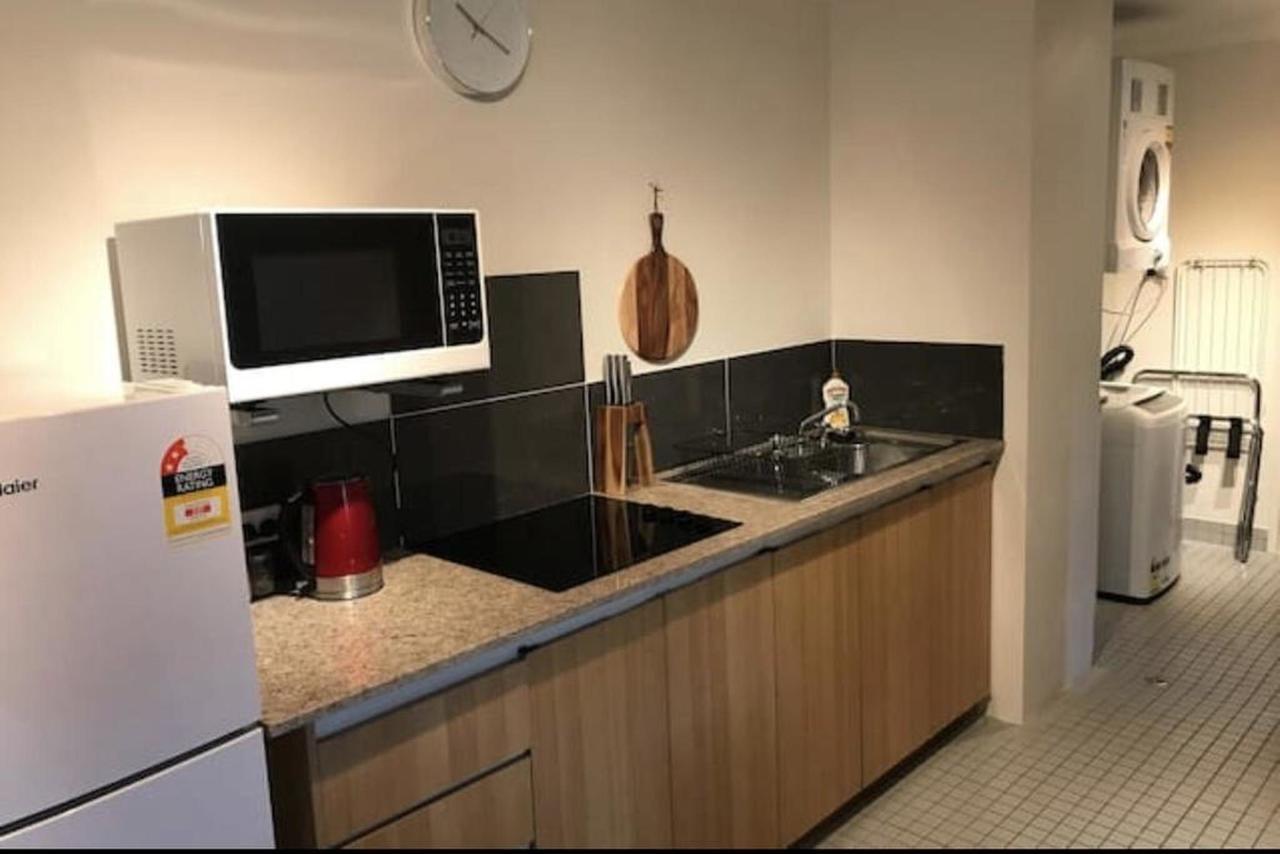 Two-Bedroom Apartment,587363523:JPEG