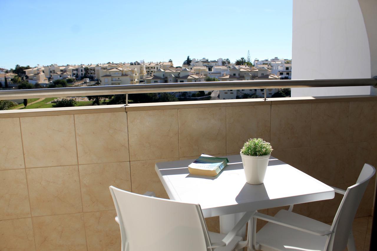 One-Bedroom Apartment Pool View