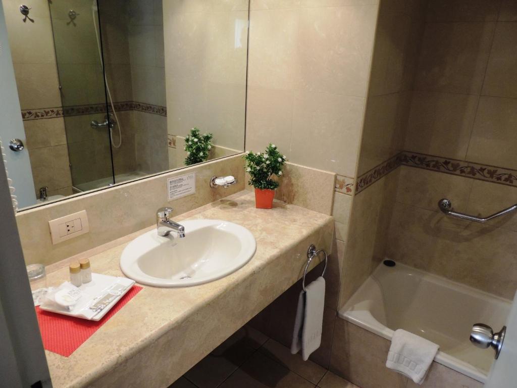 Superior Single Room,67151143:JPEG
