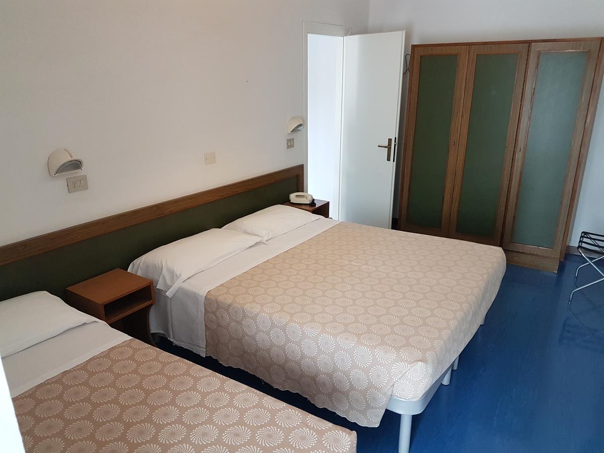 One-Bedroom Apartment,635612775:JPEG