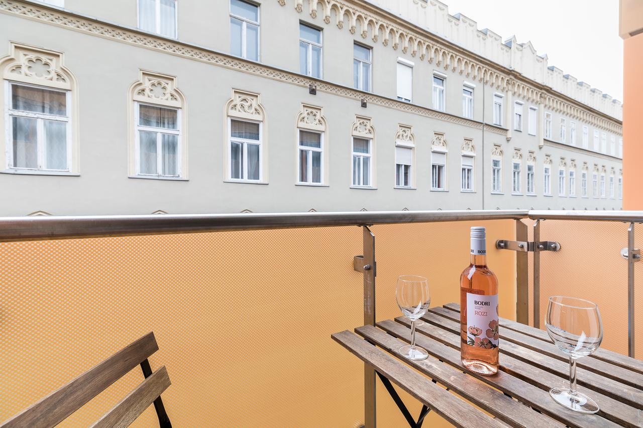 Superior Apartment with Balcony,644225865:JPEG