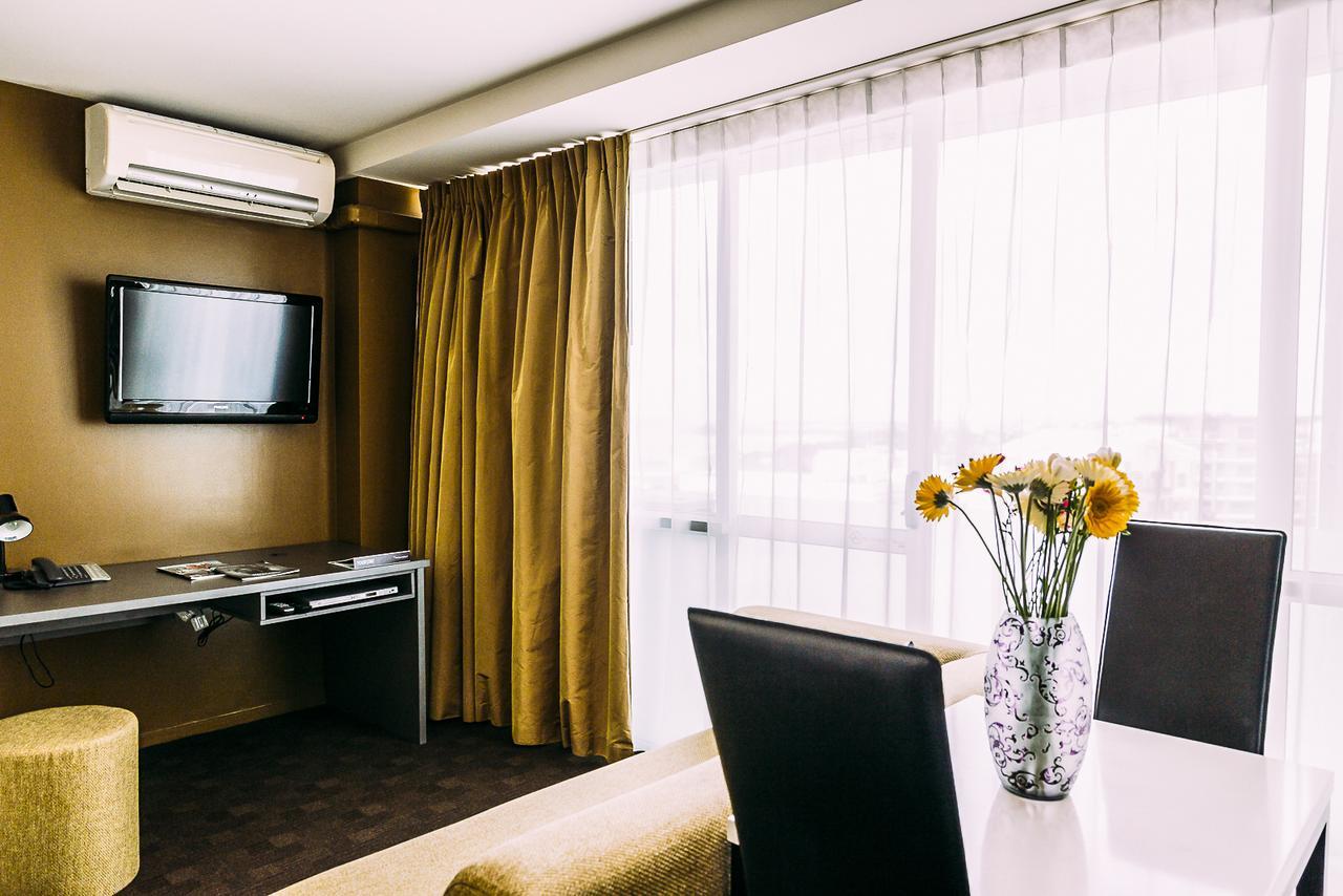 Classic One-Bedroom Apartment