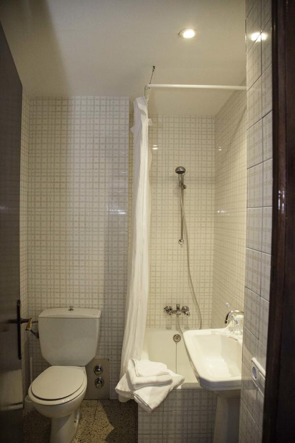 Studio with Balcony (1 Adult),1097265018:JPEG