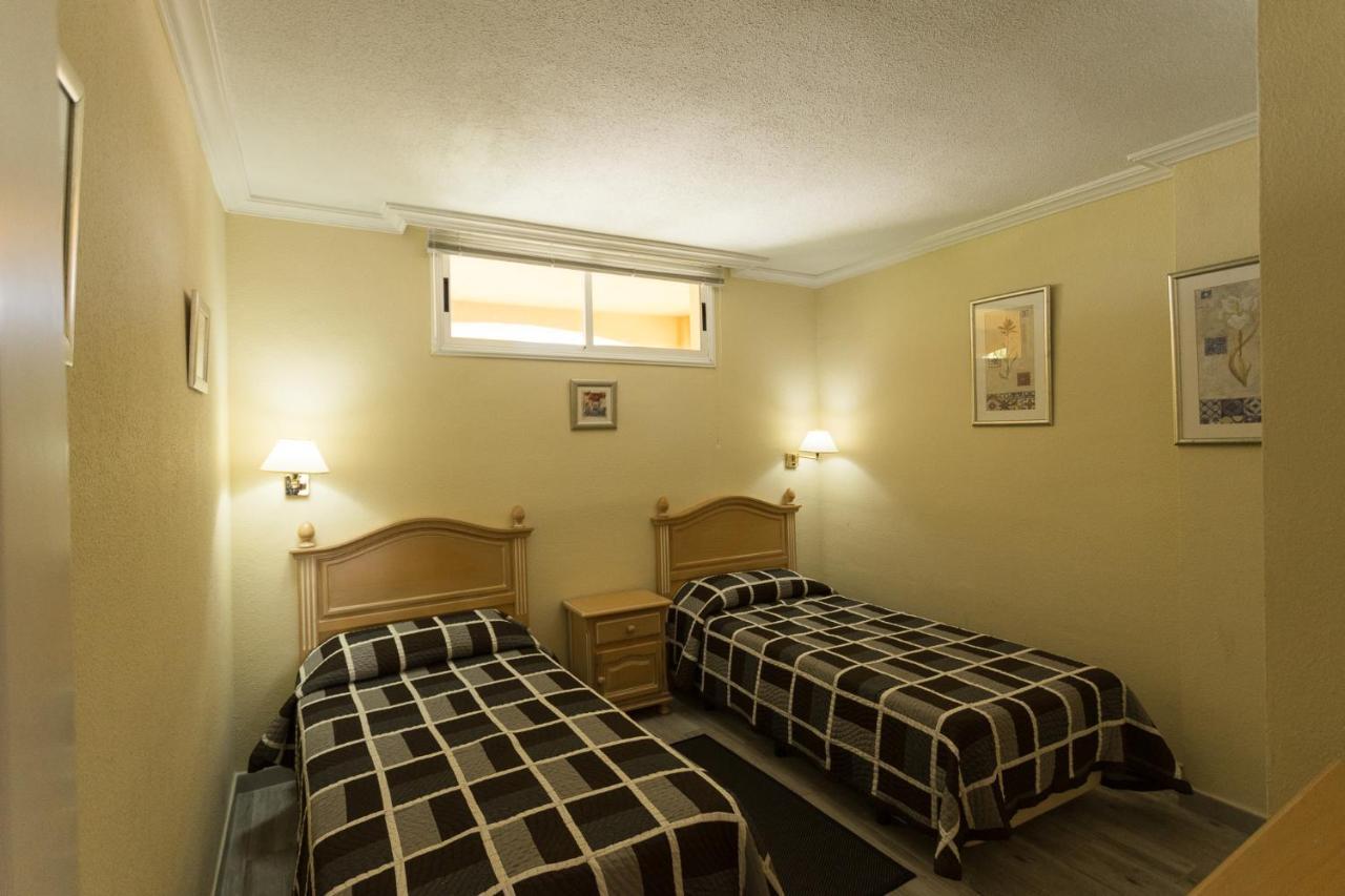 Apartamento de 3 dormitorios con vistas al mar y terraza