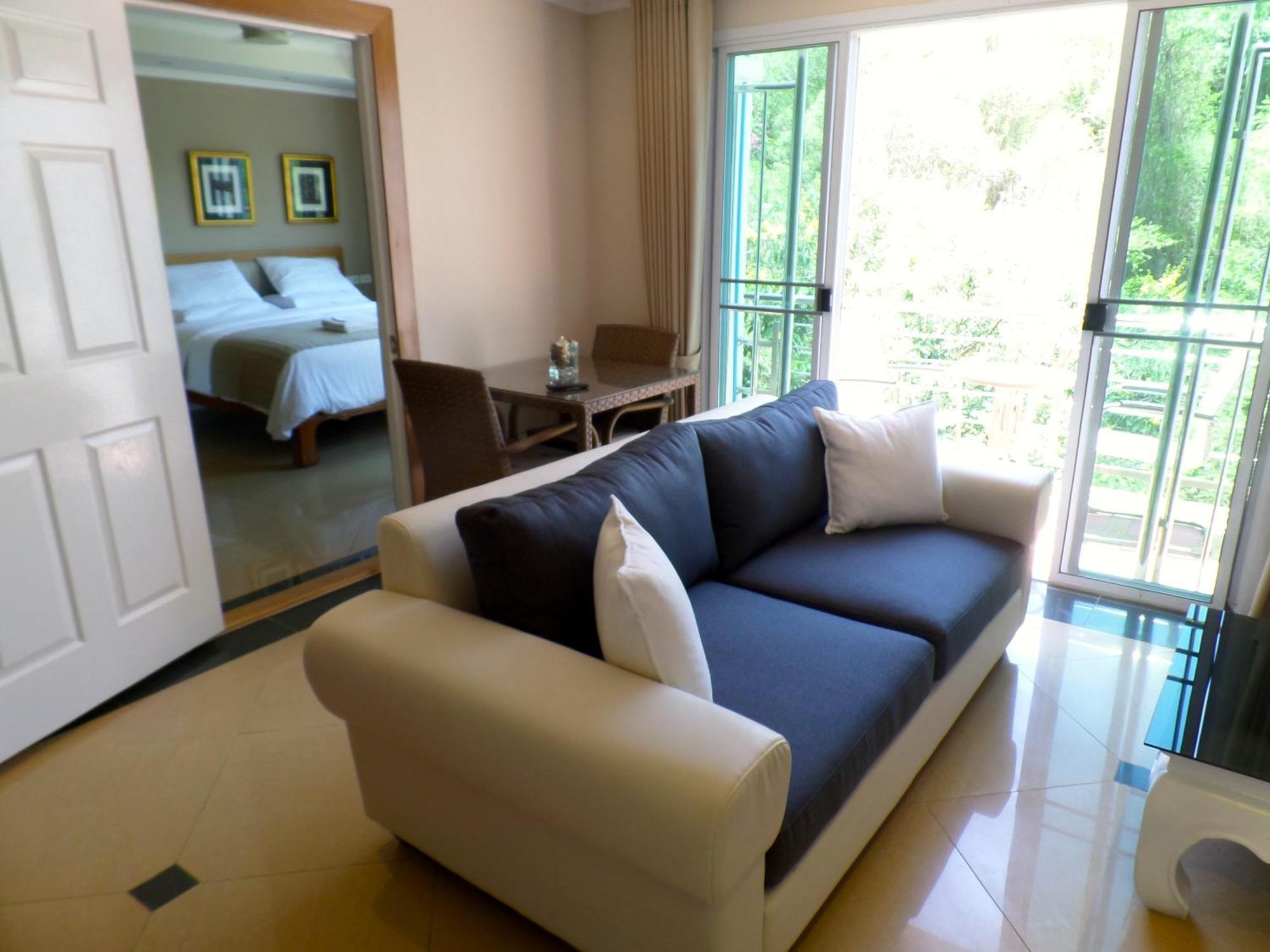 One-Bedroom Apartment - Fourth Floor,735958135:JPEG