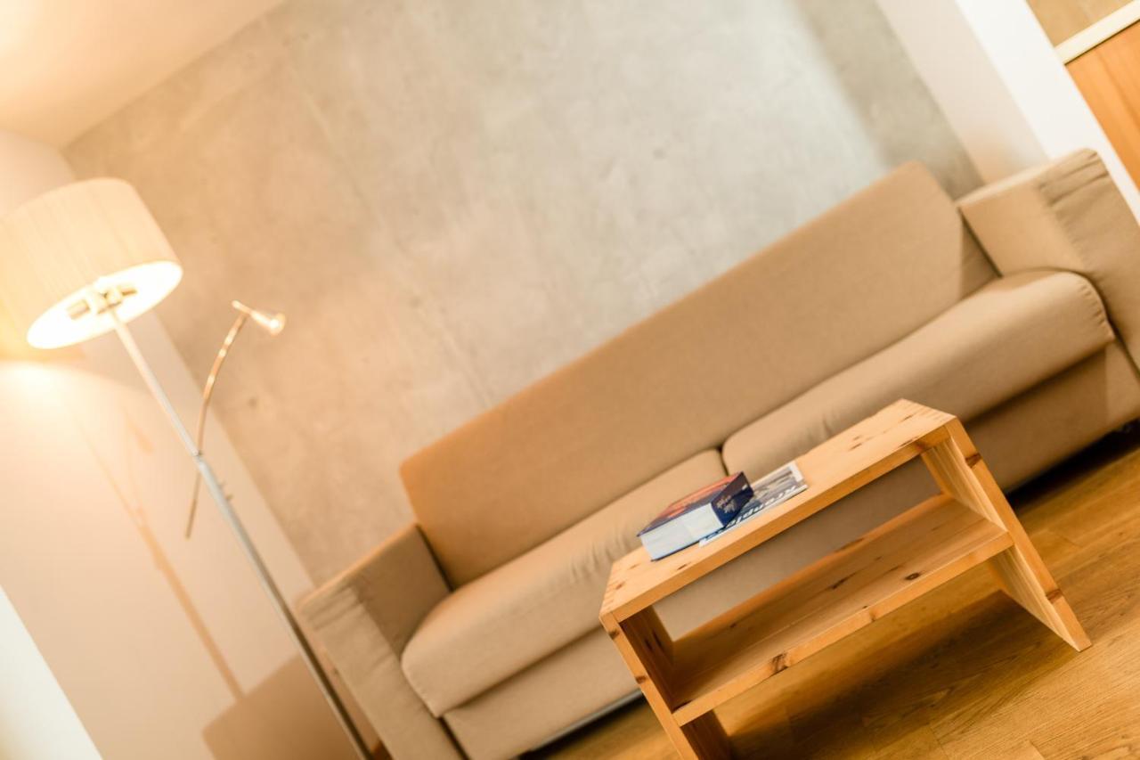 Grand Apartment,736445074:JPEG