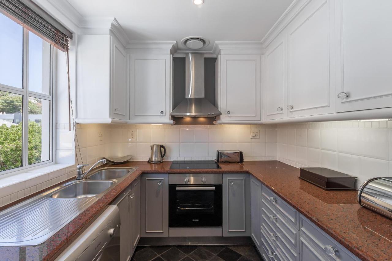 Two Bedroom Apartment with Terrace,750278927:JPEG