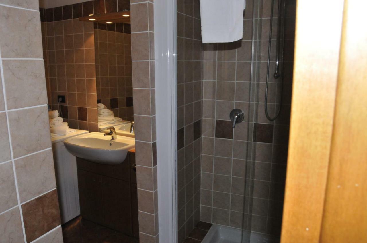 Deluxe Double or Twin Room,830132483:JPEG
