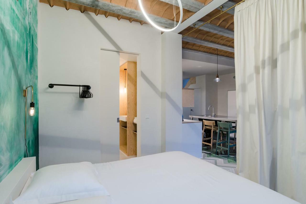 Studio Apartment,871605206:JPEG