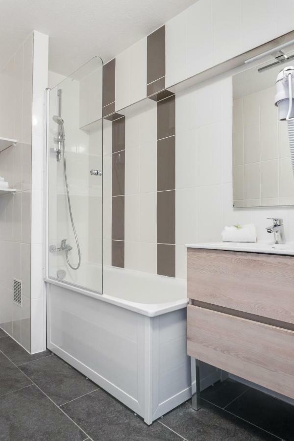 One-Bedroom Apartment (4 Adults)