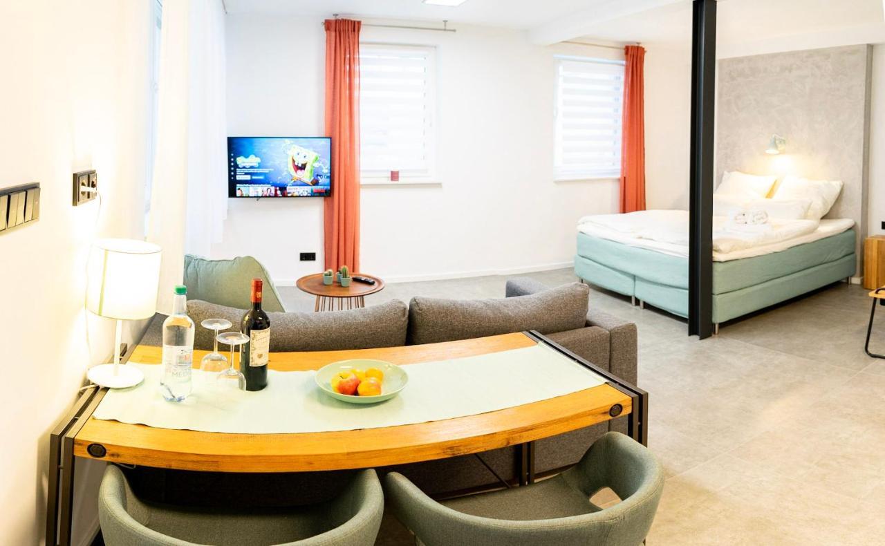 Deluxe Apartment